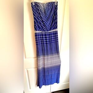 Strip Sleeveless Beautiful Long Dress  Size S..
